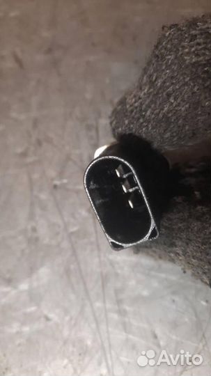 Клапан тнвд Volkswagen Passat B6 2006 261545025