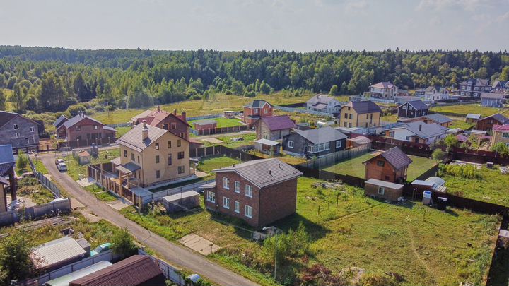 Дом 156 м² на участке 8,7 сот.