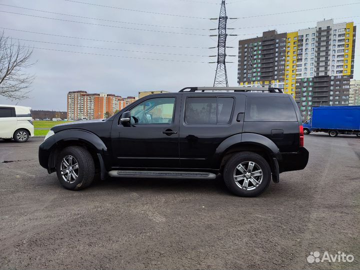 Nissan Pathfinder 2.5 AT, 2011, 340 000 км