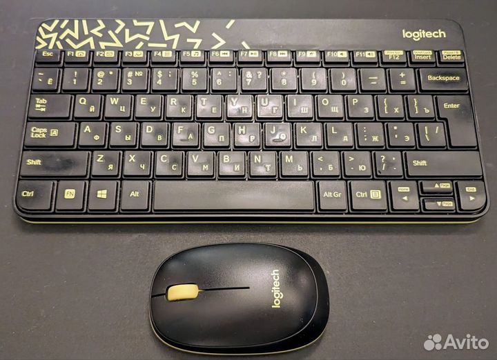 Комплект клавиатура и мышь Logitech MK240