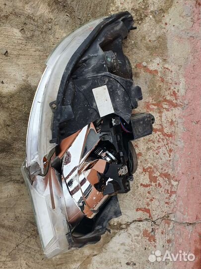 Фара передняя левая Ситроен с4 седан