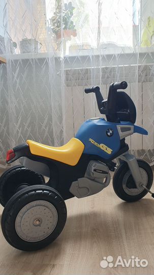 Детский трехколесный велосипед bmw