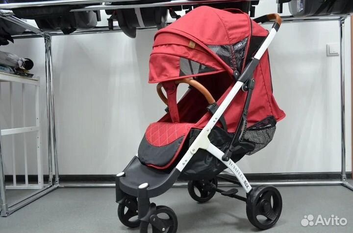 Коляска прогулочная Уоуа Dearest красная