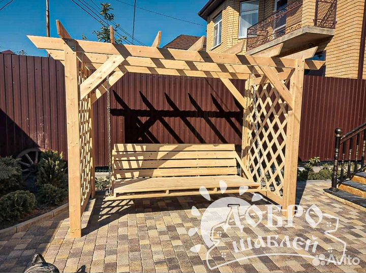 Садовые деревянные качели