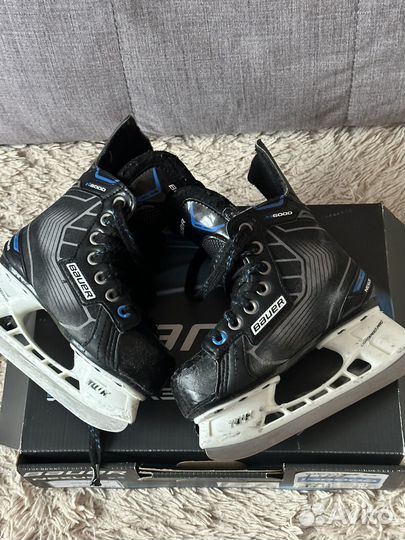 Хоккейные коньки bauer размер российский 29,5