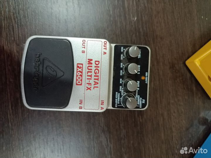 Гитарная педаль