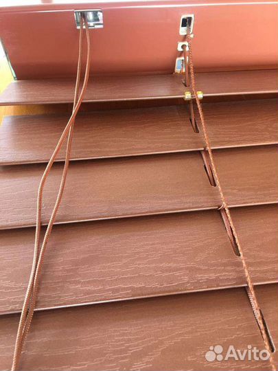 Жалюзи горизонтальные бу