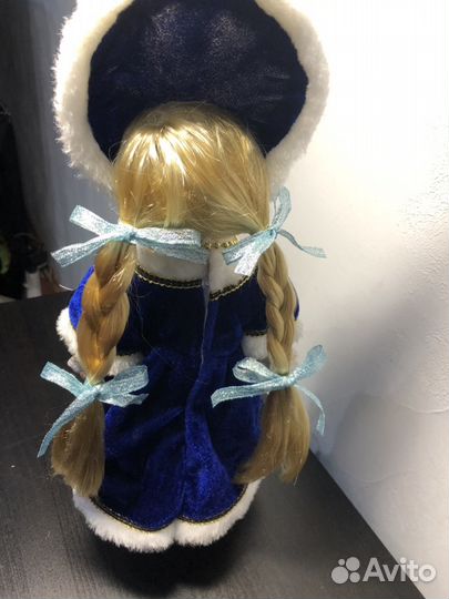 Кукла фарфоровая Снегурочка