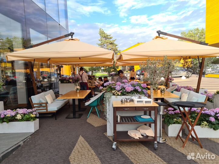 Зонты для летних террас ресторана от фабрики xneon