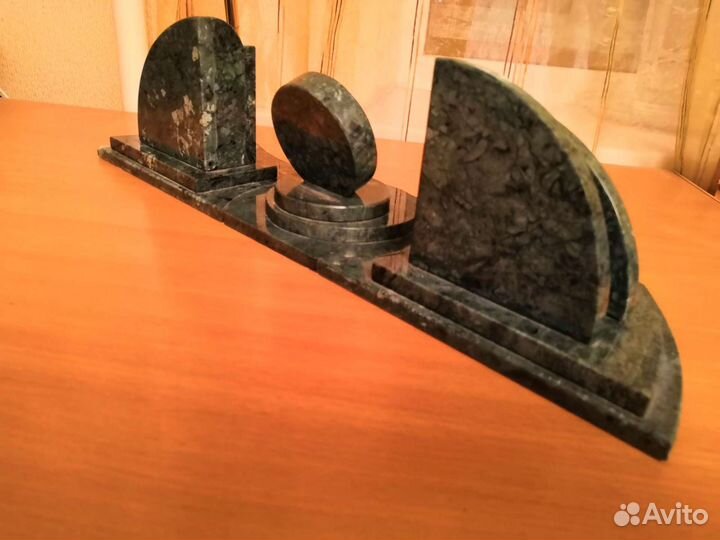 Подарочный настольный письменный прибор