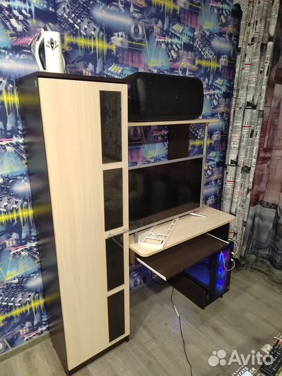 Продам компьютерный стол бу