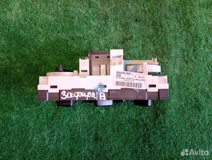 Блок управления климатом Opel Zafira