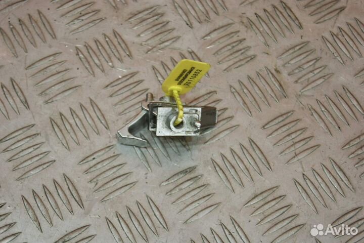 Крючок Kawasaki ZZR400-2