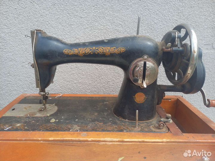 Швейная машинка