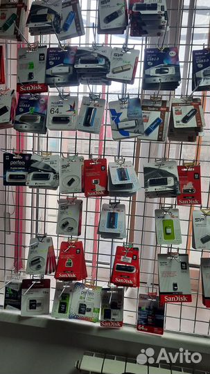 Компания продает USB flash drive от