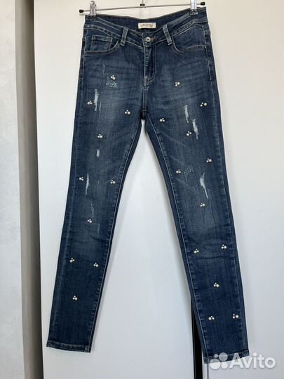 Джинсы синие скини с жемчужинами размер 38-42