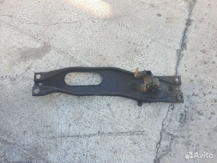 Балка продольная передняя Спектра