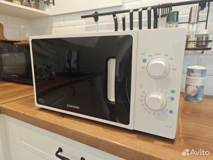 Микроволновая печь Samsung ME712AR