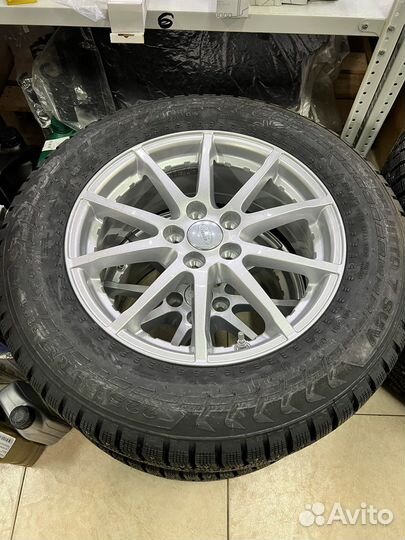 Комплект колес Land Rover Evoque R17 новые