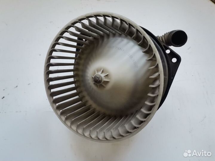 Моторчик отопителя Nissan Maxima A32