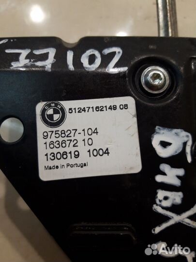 Механизм открывания замка двери багажника (BMW X5)