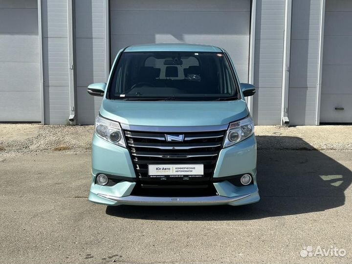 Toyota Noah 1.8 CVT, 2015, 120 586 км