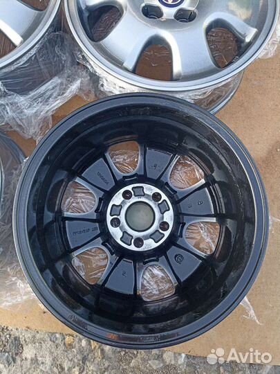 Оригинал Toyota R16 как новые