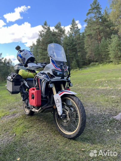Мотоцикл Honda Africa Twin CRF1000 DCT