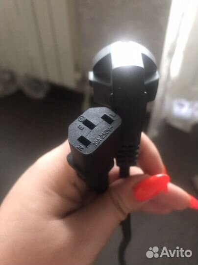 Шнур питания для компьютера