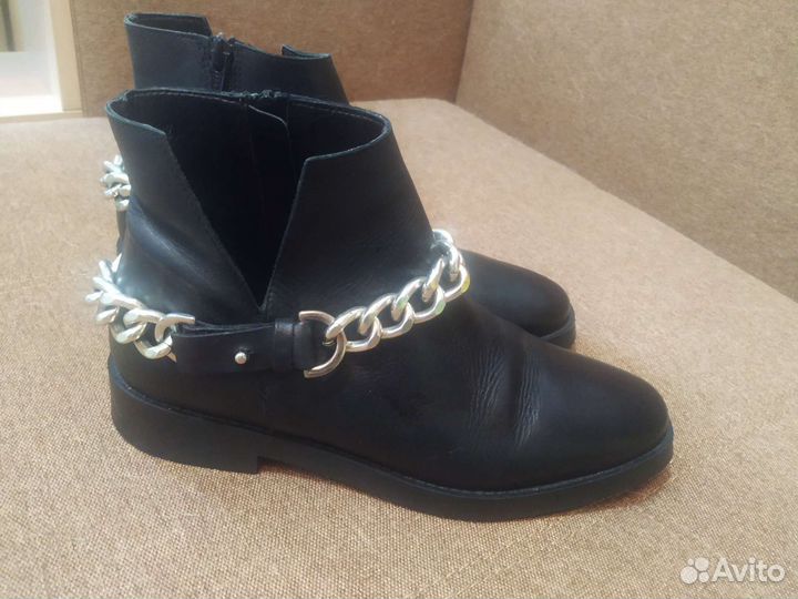 Кожаные ботинки Zara, ботинки с цепью Zara