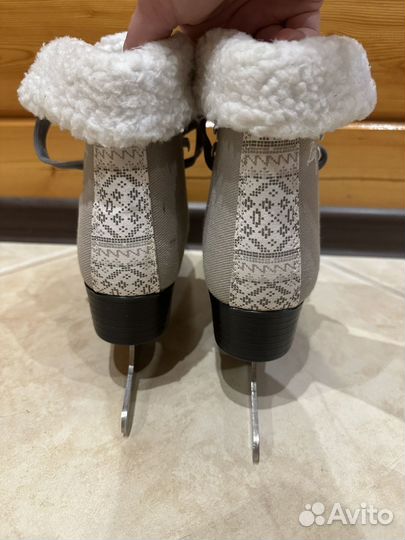 Коньки детские