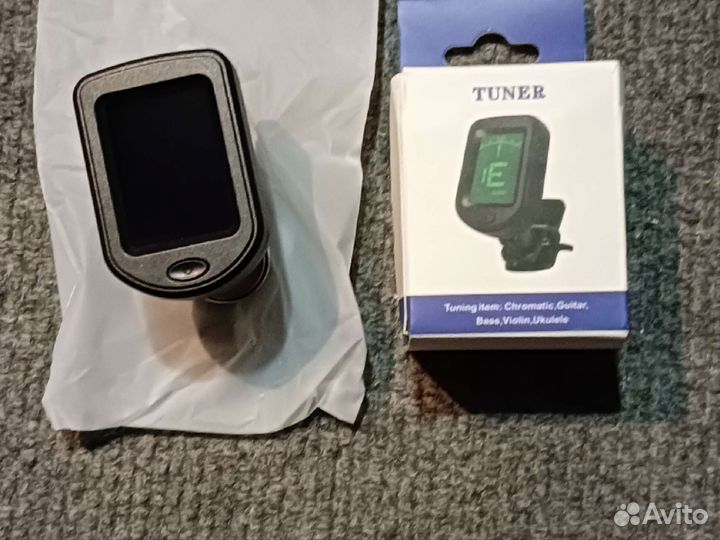 Каподастры, звукосниматели, тюнер