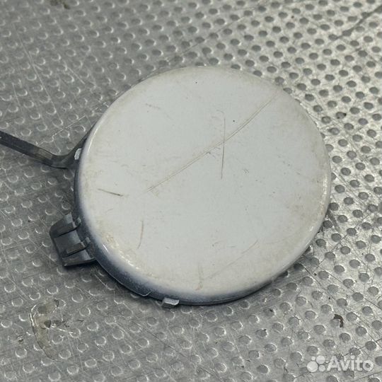 Б/У Заглушка буксировочного крюка (левая за#001