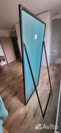 Зеркало напольное почти новое