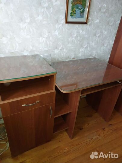 Компьютерный стол