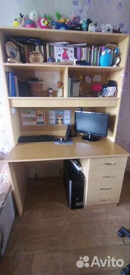 Компьютерный стол