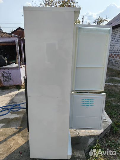 Холодильник бу stinol