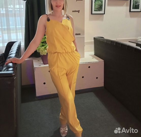 Комбинезон женский