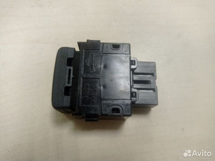 Кнопка TOW mode Infiniti Qx56 JA60 2007