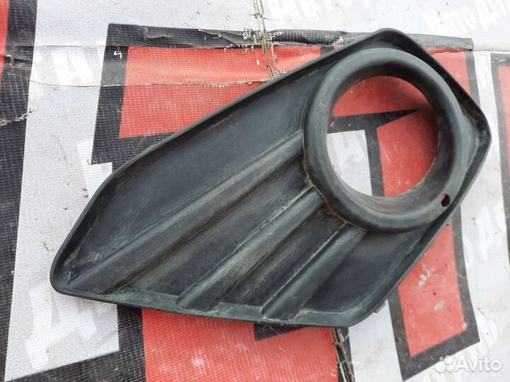 Левая рамка птф противотуманной фары УАЗ Патриот