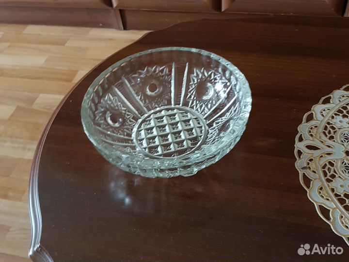 Хрустальная ваза