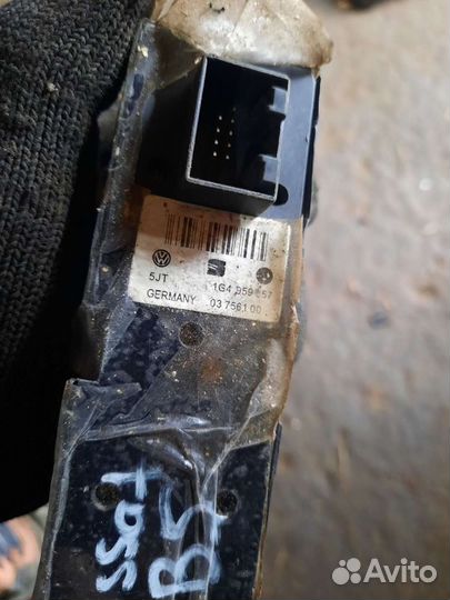 Блок управления стеклоподъемниками passat B5