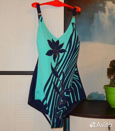 Купальник женский слитный 48