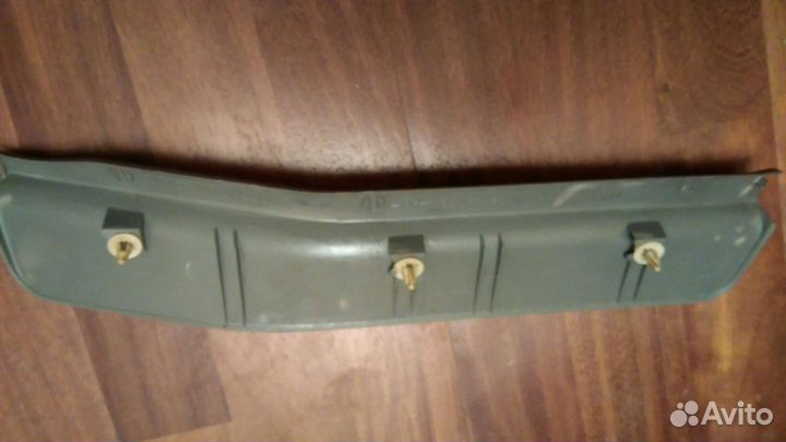 Накладка на порог, задняя левая Мицубиси Галант 8