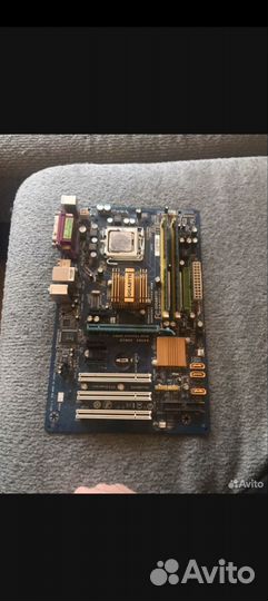 Материнская плата 775