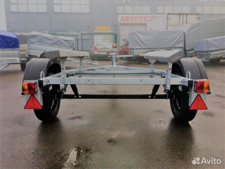 Прицеп лодочный 4,3 метра