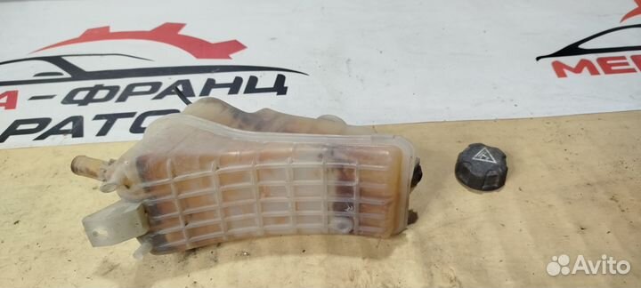 Расширительный бачок Peugeot Partner M59