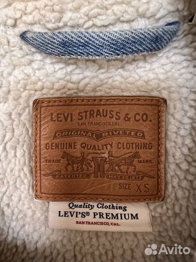 Levi’s женская джинсовая куртка с мехом