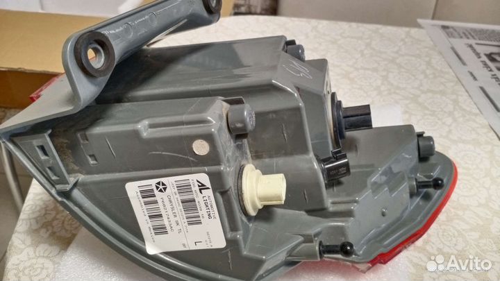 Задний фонарь, накладка гранд чероки