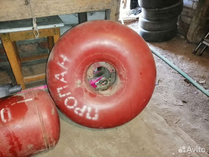 Продаю газовые баллоны